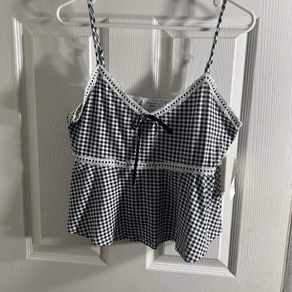 Black and White Sleeveless Crop Tie Front Camisole - Picture 1 of 4